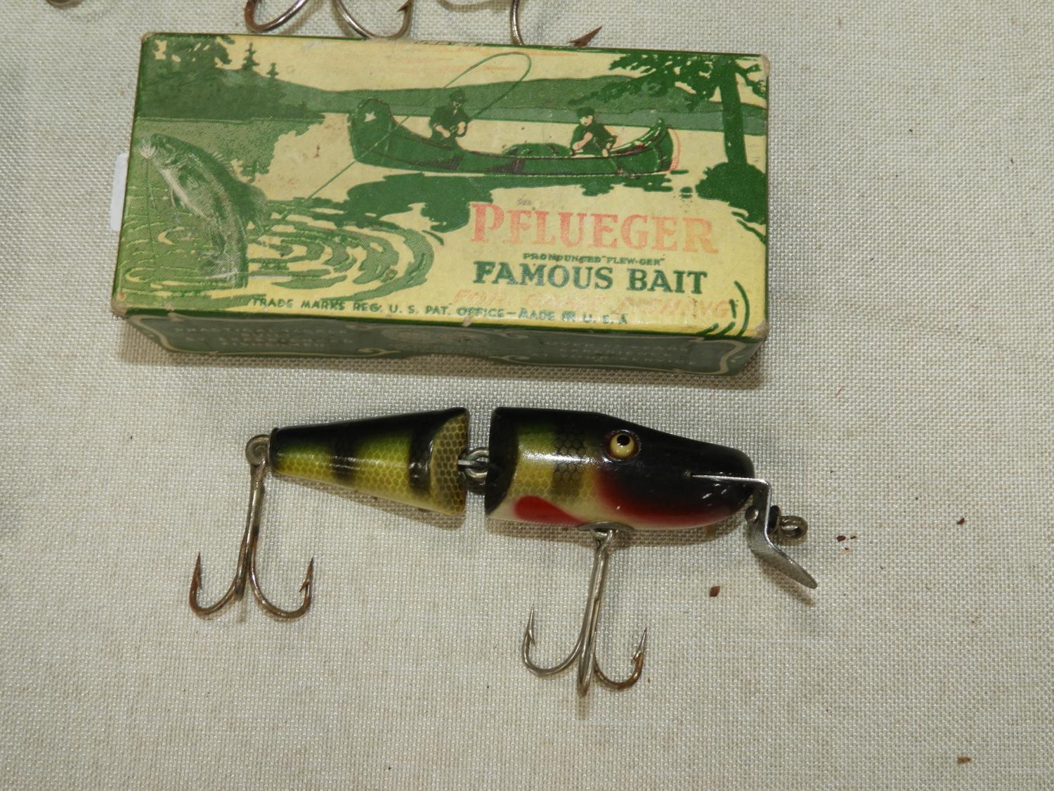 Murrays Auctioneers - Lot 266: Four vintage jointed fishing lures including  Creek Chub Bait Co. of Garrett